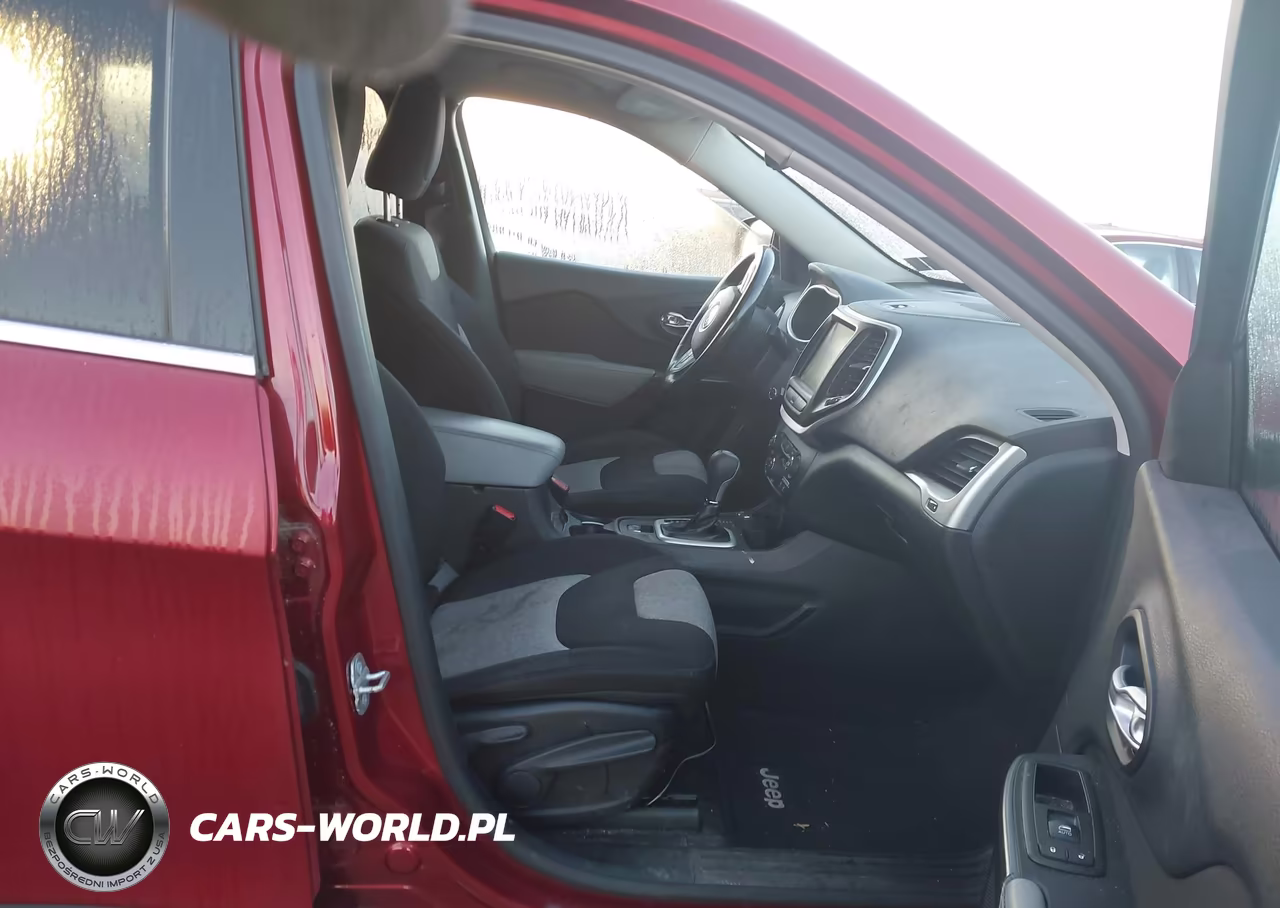 2014 Jeep Cherokee Latitude VIN:1C4PJMCS3EW290867 - 5