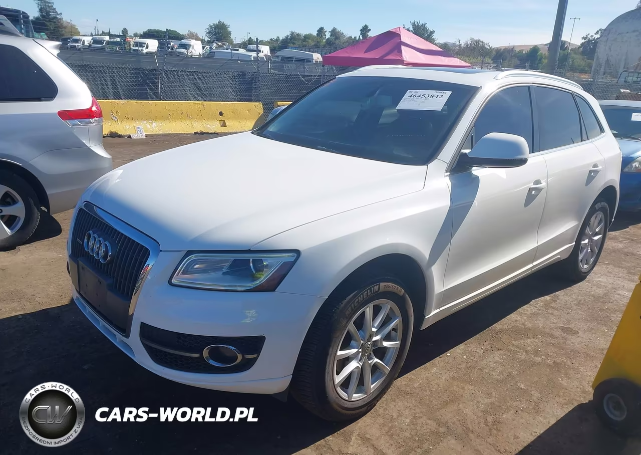 2012 Audi Q5 2.0T Premium VIN:WA1CFAFP8CA044584 - 2