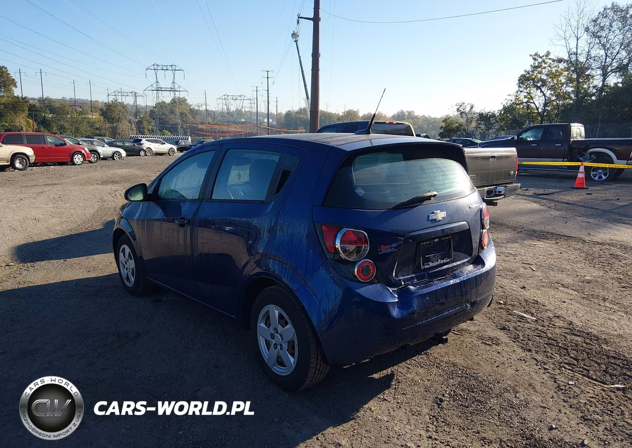 2013 Chevrolet Sonic Ls Auto VIN:1G1JA6SG3D4107758 - 3