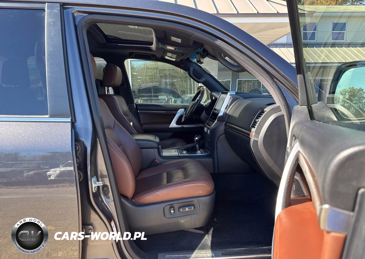 2017 Toyota Land Cruiser V8 VIN:JTMCY7AJ9H4058800 - 5