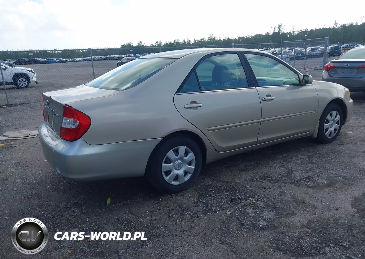 2004 Toyota Camry Le VIN:4T1BE30K54U795053 - 4