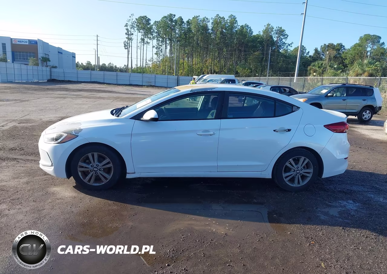 2018 Hyundai Elantra Sel VIN:5NPD84LF5JH312806 - 14