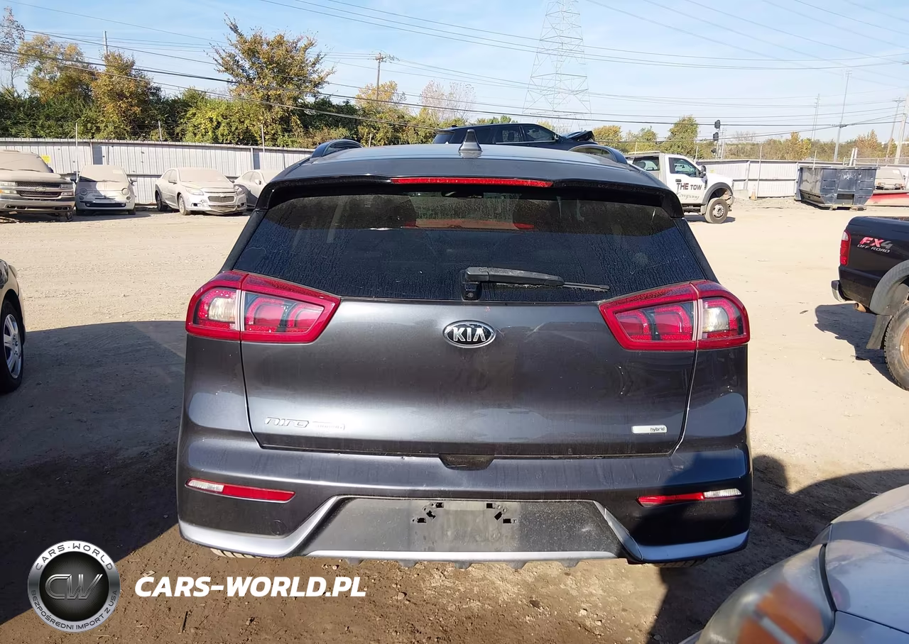 2019 Kia Niro S Touring VIN:KNDCC3LC5K5260041 - 16