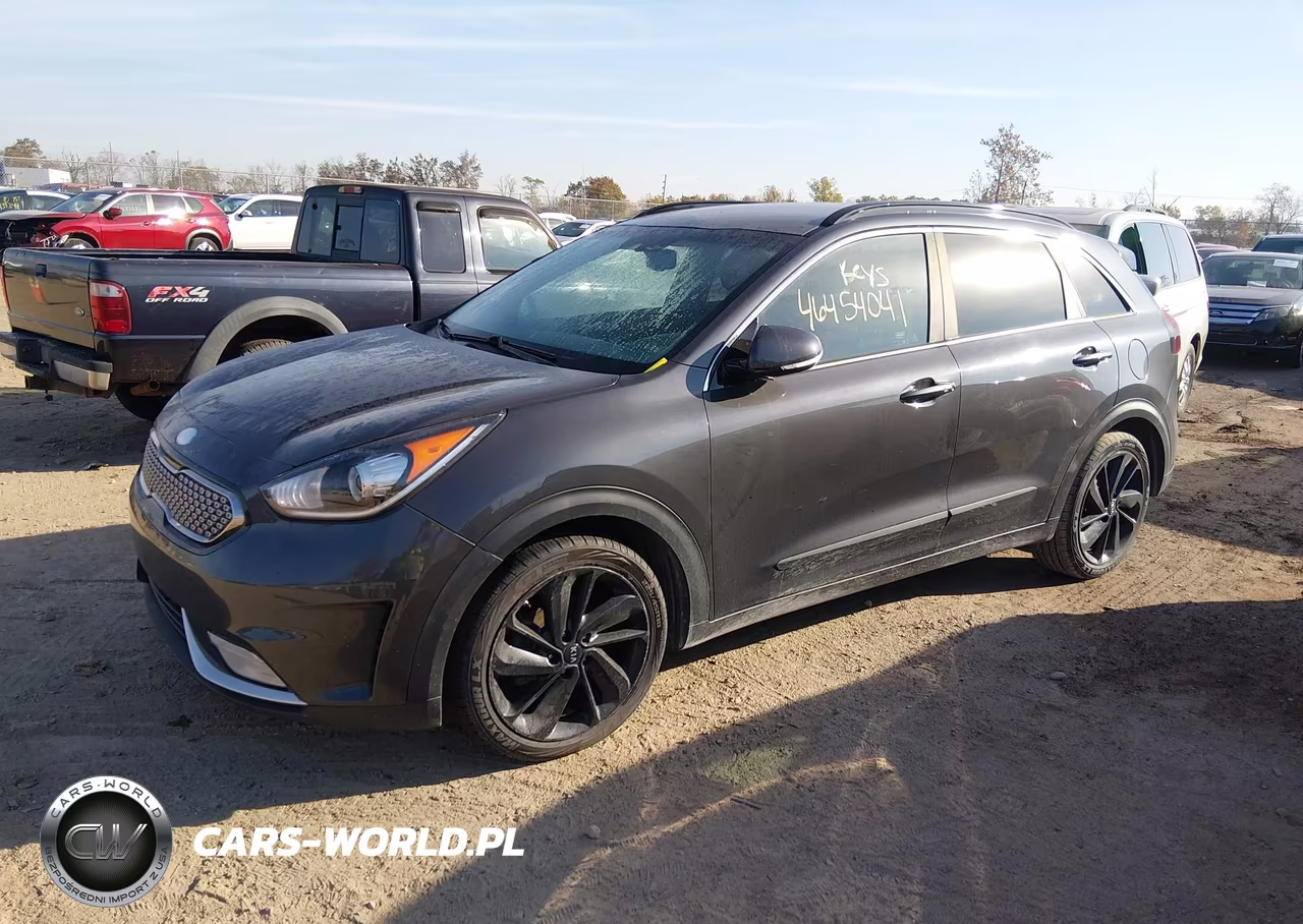 2019 Kia Niro S Touring VIN:KNDCC3LC5K5260041 - 2