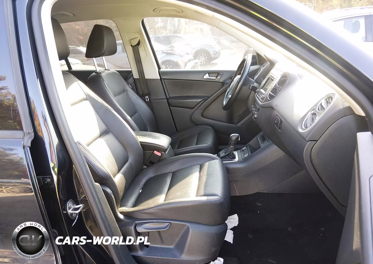 2016 Volkswagen Tiguan S VIN:WVGBV7AXXGW556107 - 5