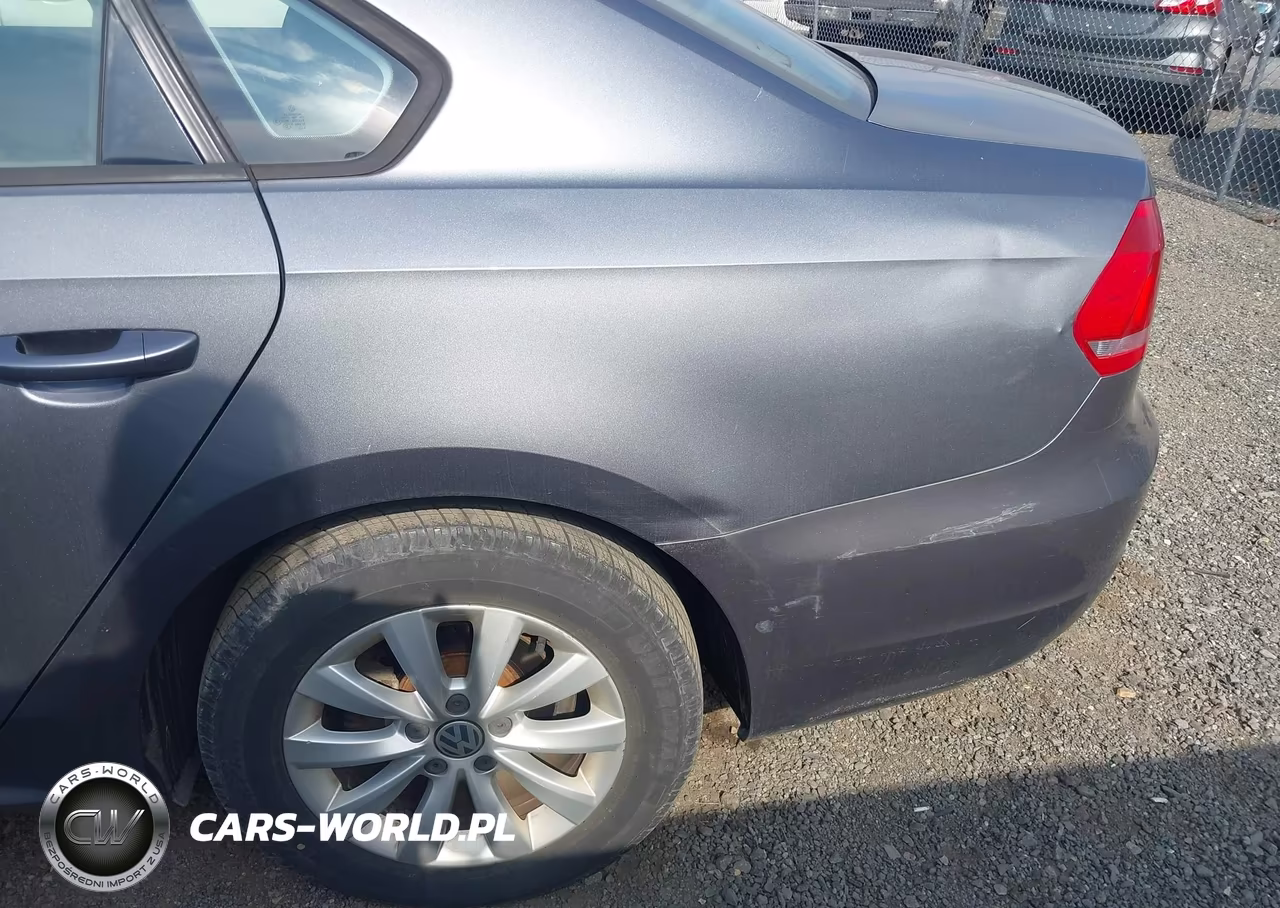 2014 Volkswagen Passat 1.8T Wolfsburg Edition VIN:1VWAT7A39EC104504 - 6