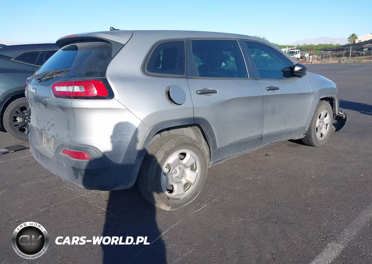 2015 Jeep Cherokee Sport VIN:1C4PJLAB1FW525474 - 4