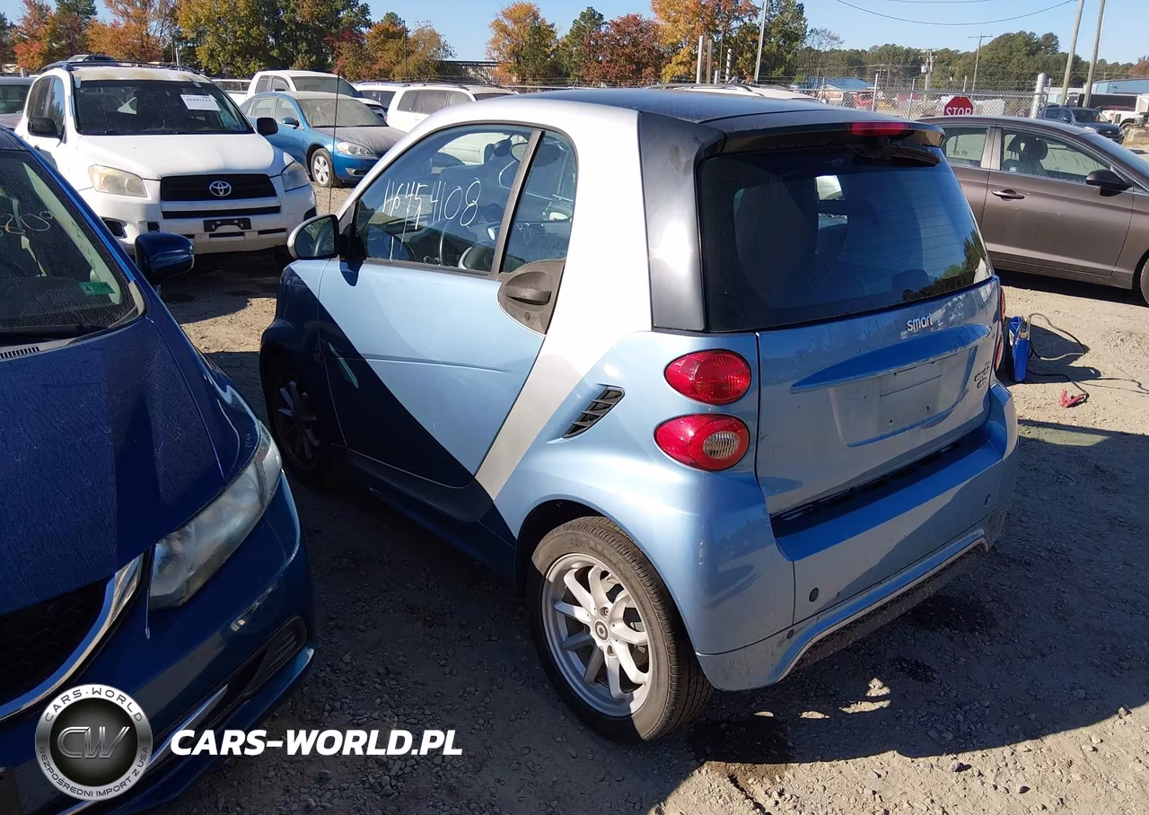 2014 Smart Fortwo Electric Drive Passion VIN:WMEEJ9AAXEK778091 - 3