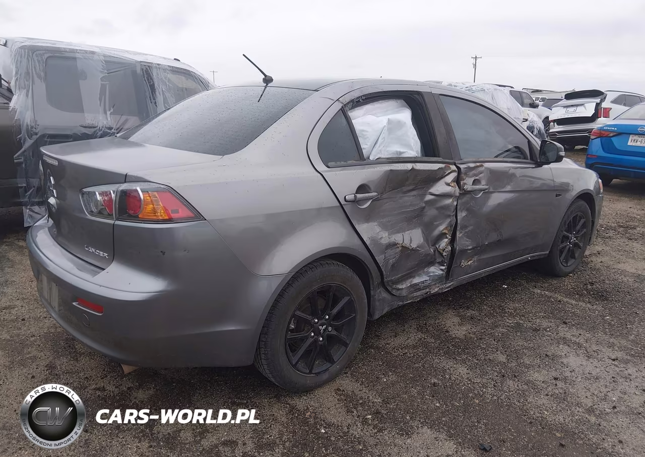 2017 Mitsubishi Lancer Le VIN:JA32U2FU7HU012040 - 4