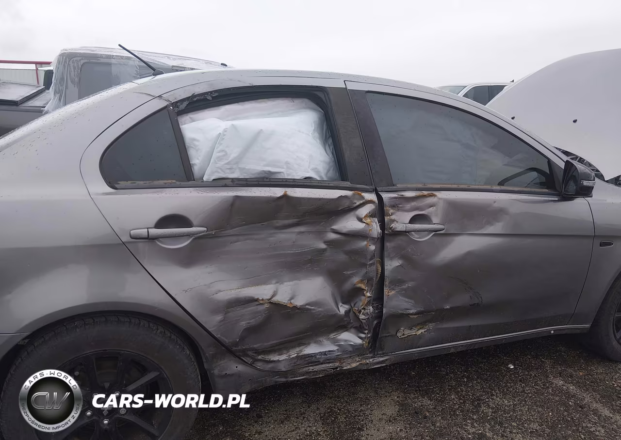 2017 Mitsubishi Lancer Le VIN:JA32U2FU7HU012040 - 6