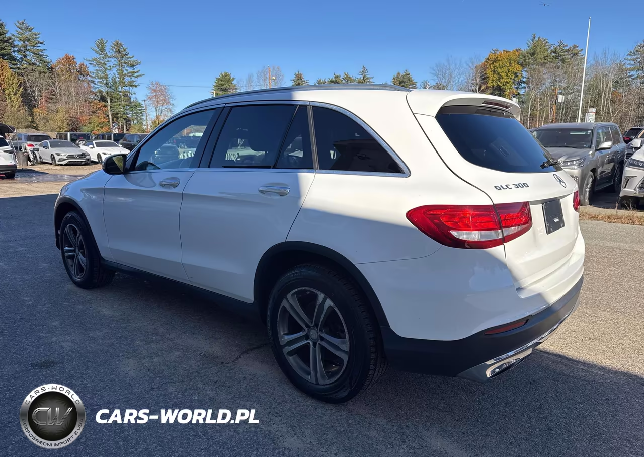 2016 Mercedes-Benz Glc 300 4Matic VIN:WDC0G4KB3GF053195 - 3