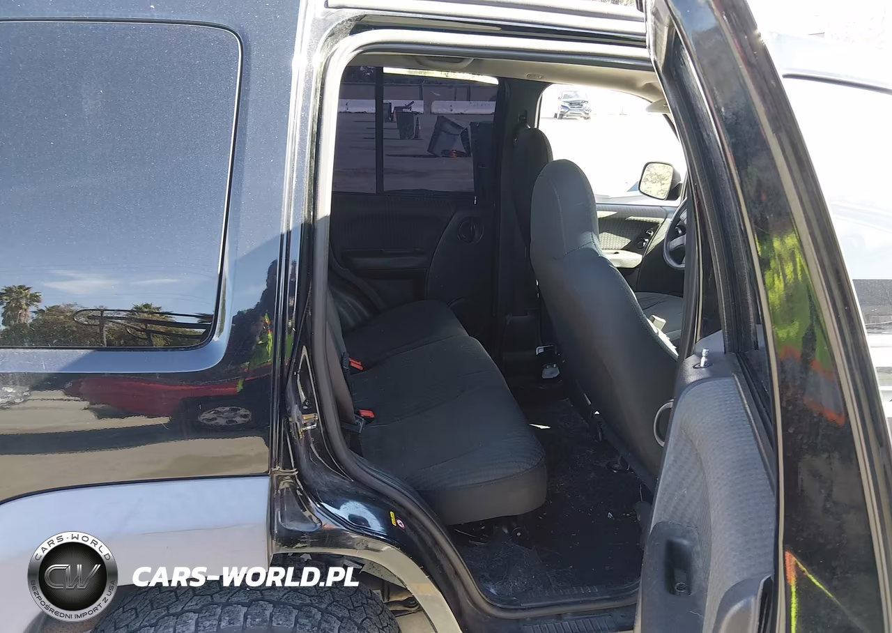 2002 Jeep Liberty Sport VIN:1J8GL48K32W189612 - 8