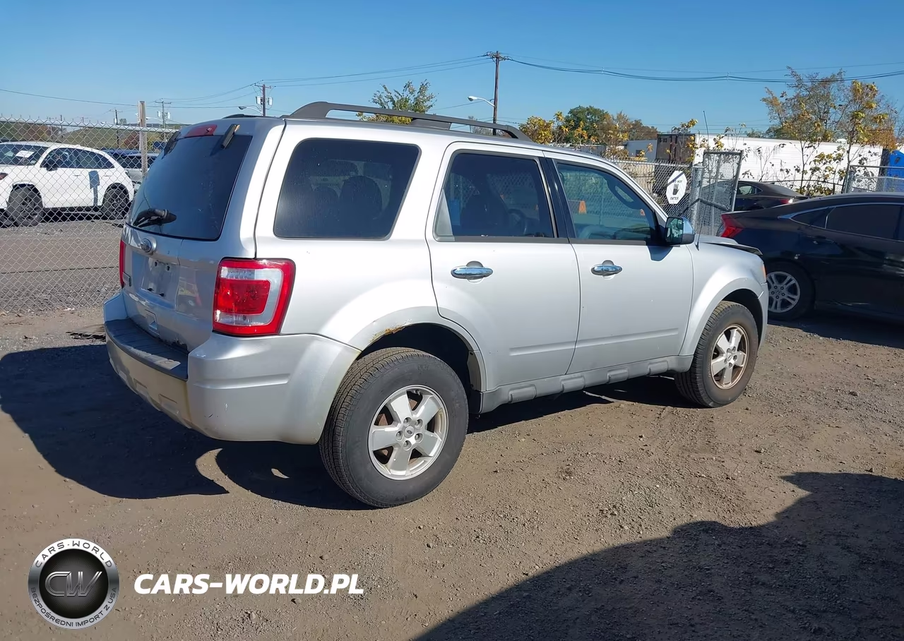 2011 Ford Escape Xlt VIN:1FMCU9D72BKB74331 - 4