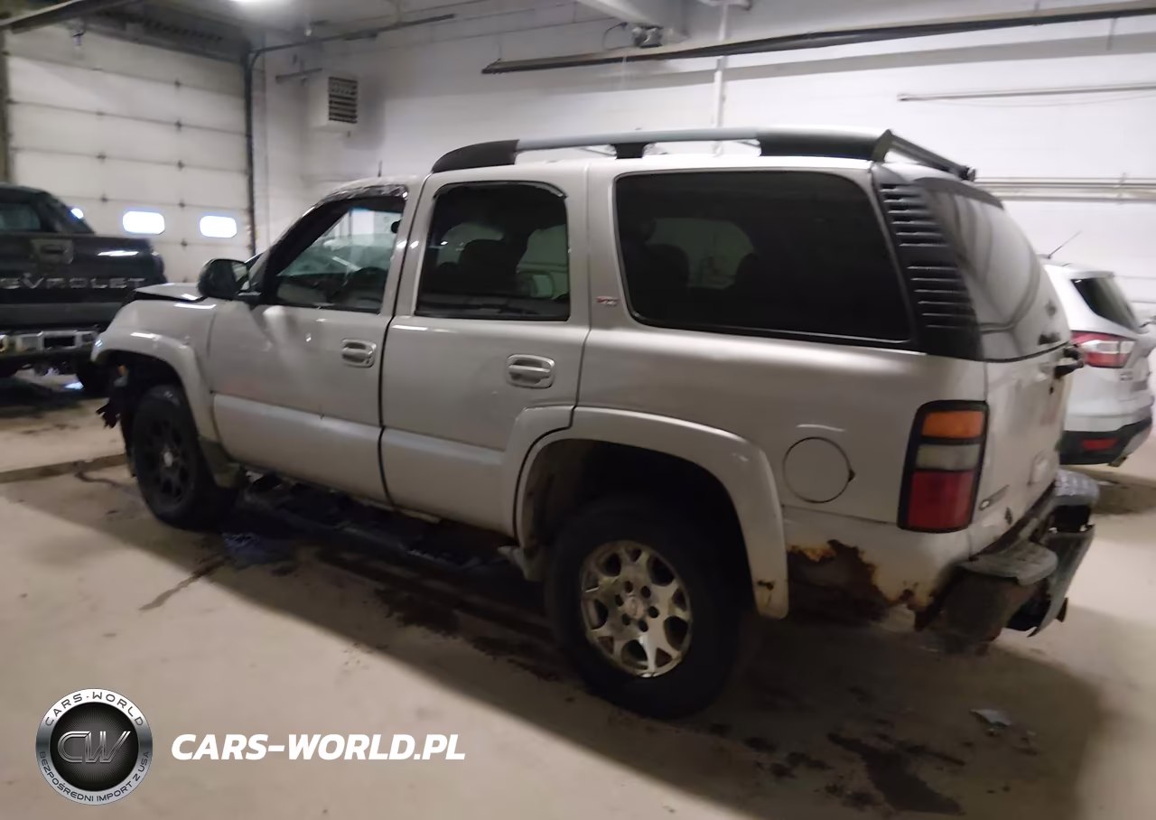 2005 Chevrolet Tahoe Z71 VIN:1GNEK13T75R272566 - 3