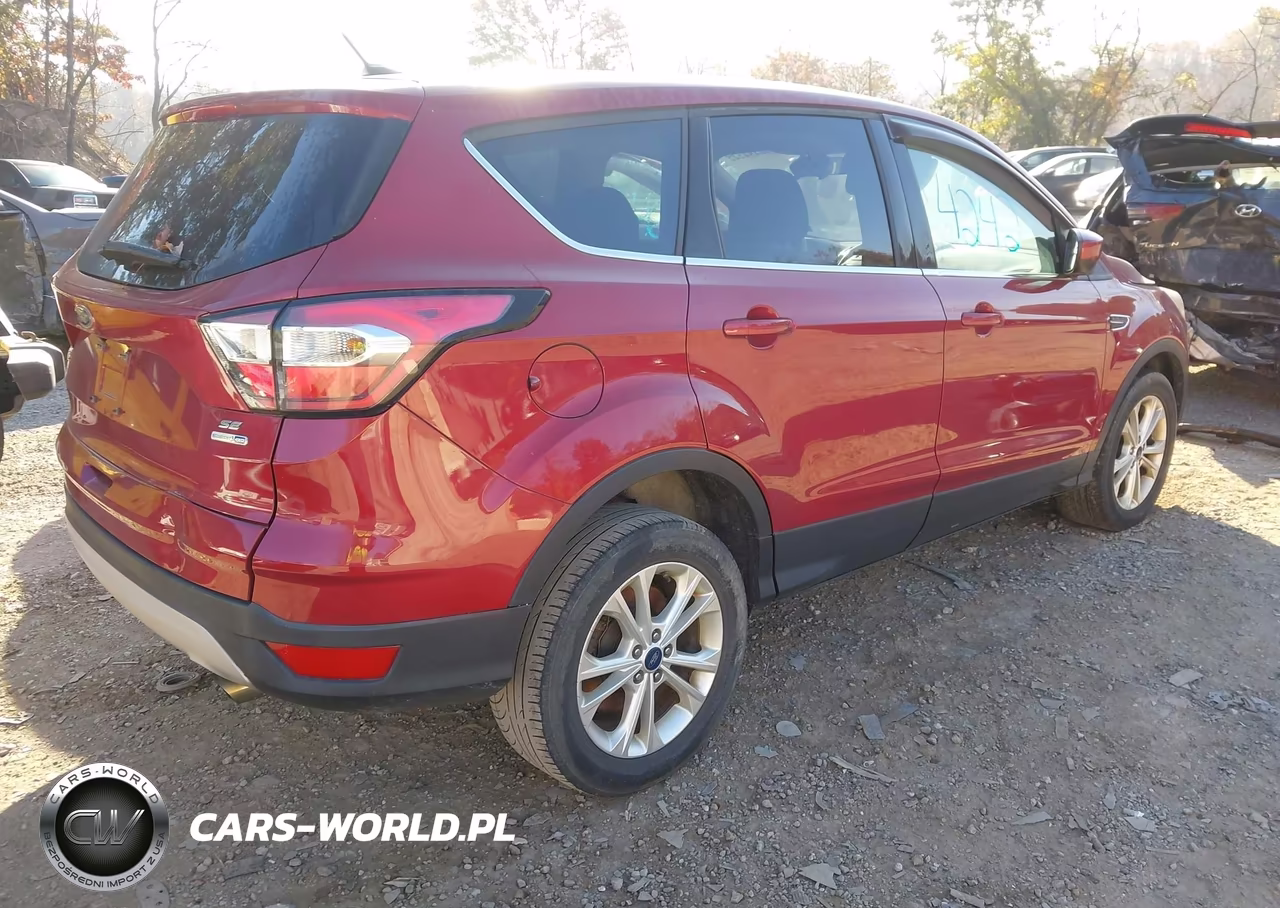 2017 Ford Escape Se VIN:1FMCU9GD1HUE89474 - 4