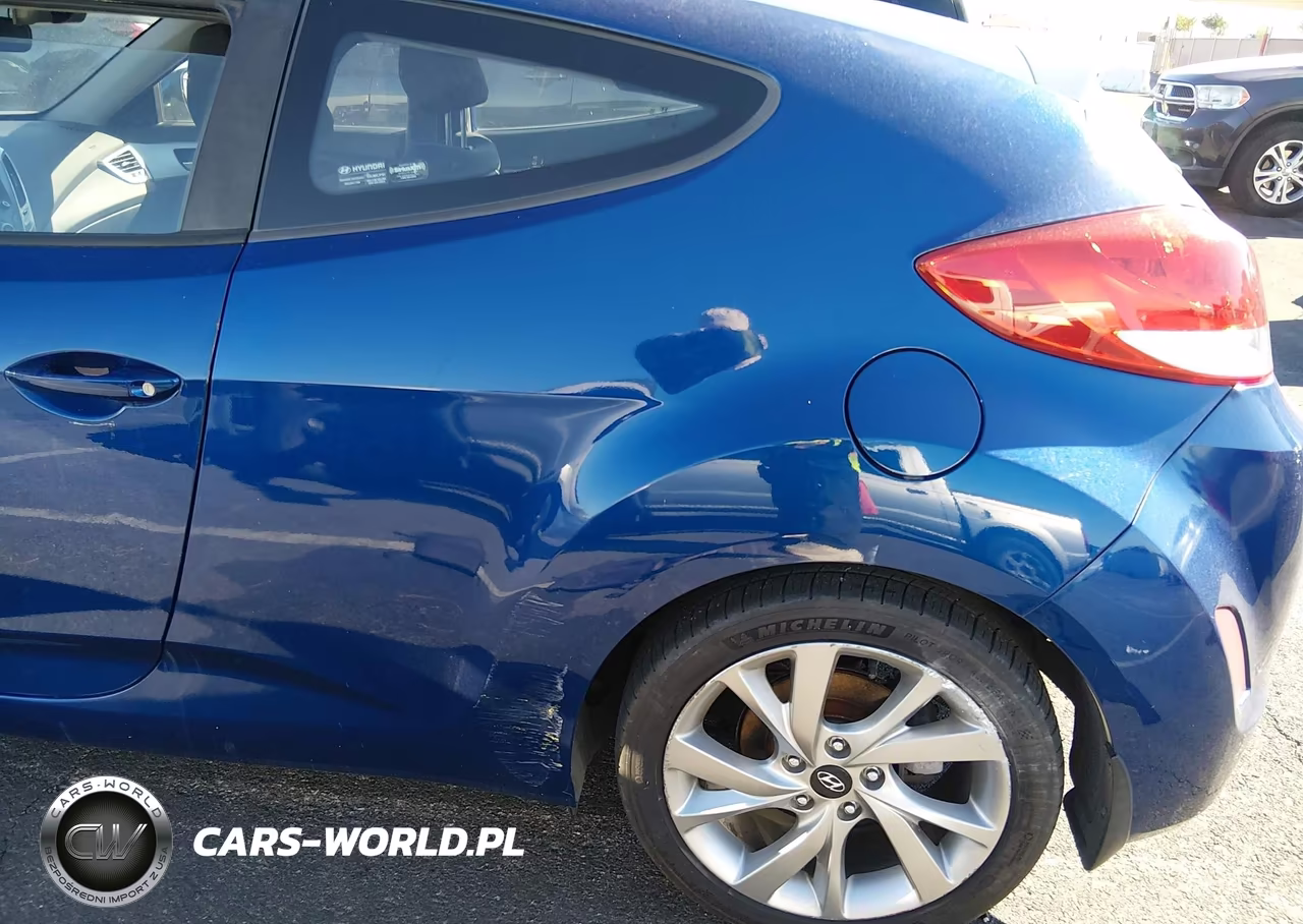2016 Hyundai Veloster VIN:KMHTC6AD9GU287071 - 6