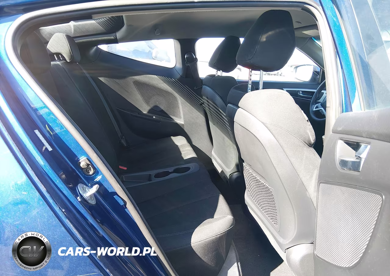 2016 Hyundai Veloster VIN:KMHTC6AD9GU287071 - 8