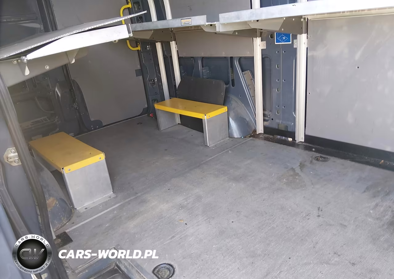 2019 Mercedes-Benz Sprinter 2500 Standard Roof V6 VIN:WD4PF0CD2KP033531 - 8
