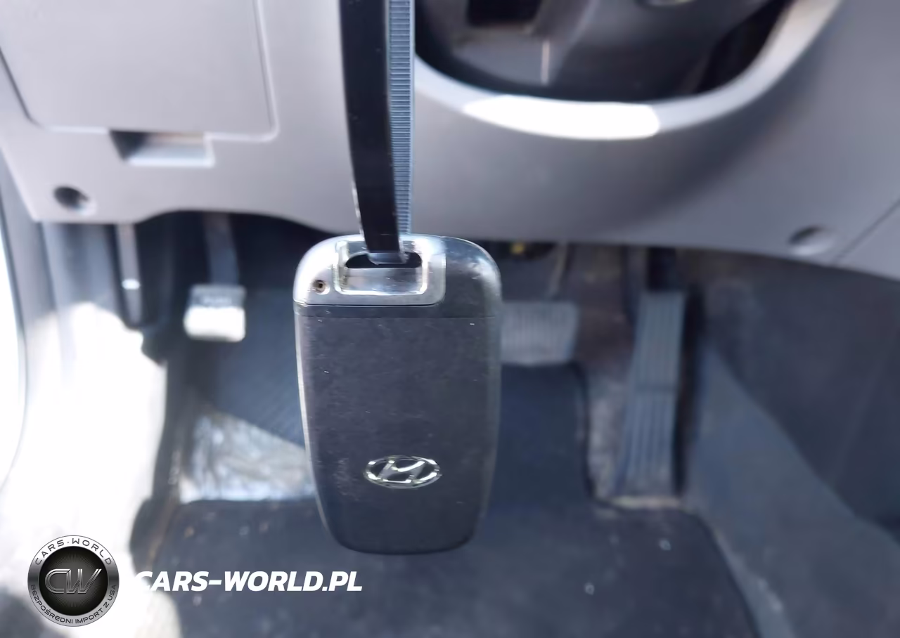 2015 Hyundai Sonata Hybrid Limited VIN:KMHEC4A47FA120415 - 11