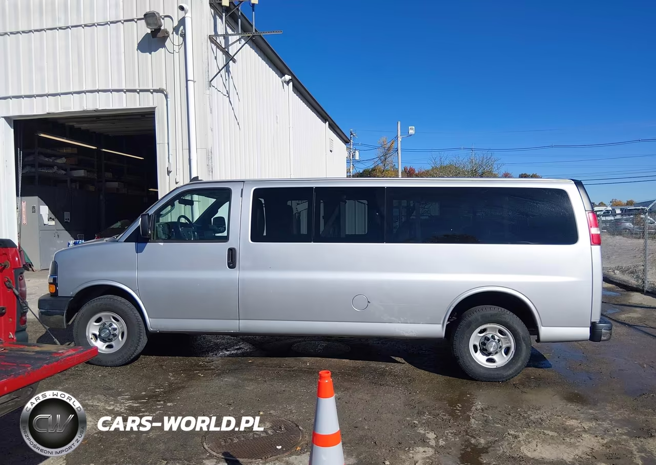 2016 Chevrolet Express 3500 Lt VIN:1GAZGPFF6G1210686 - 19