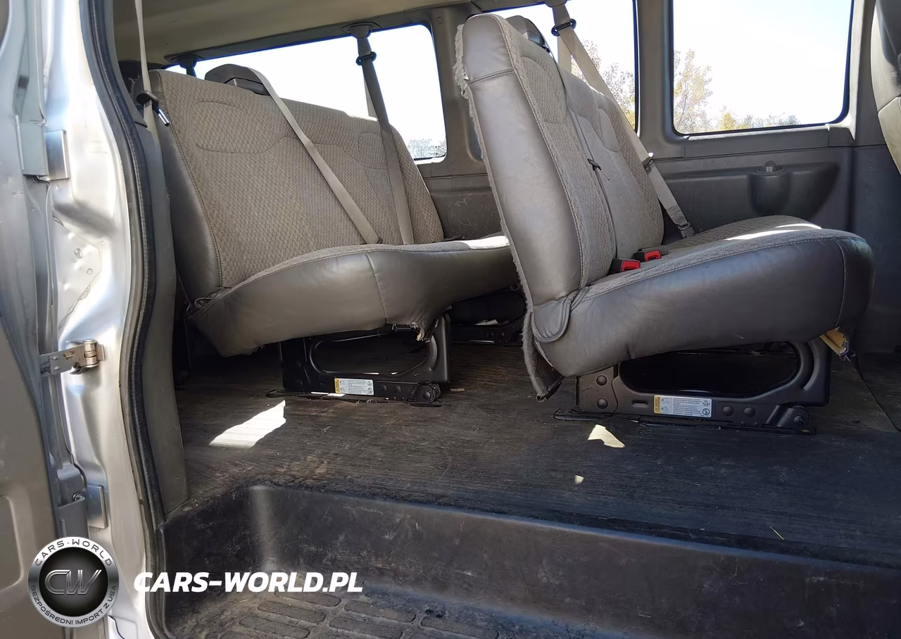2016 Chevrolet Express 3500 Lt VIN:1GAZGPFF6G1210686 - 8