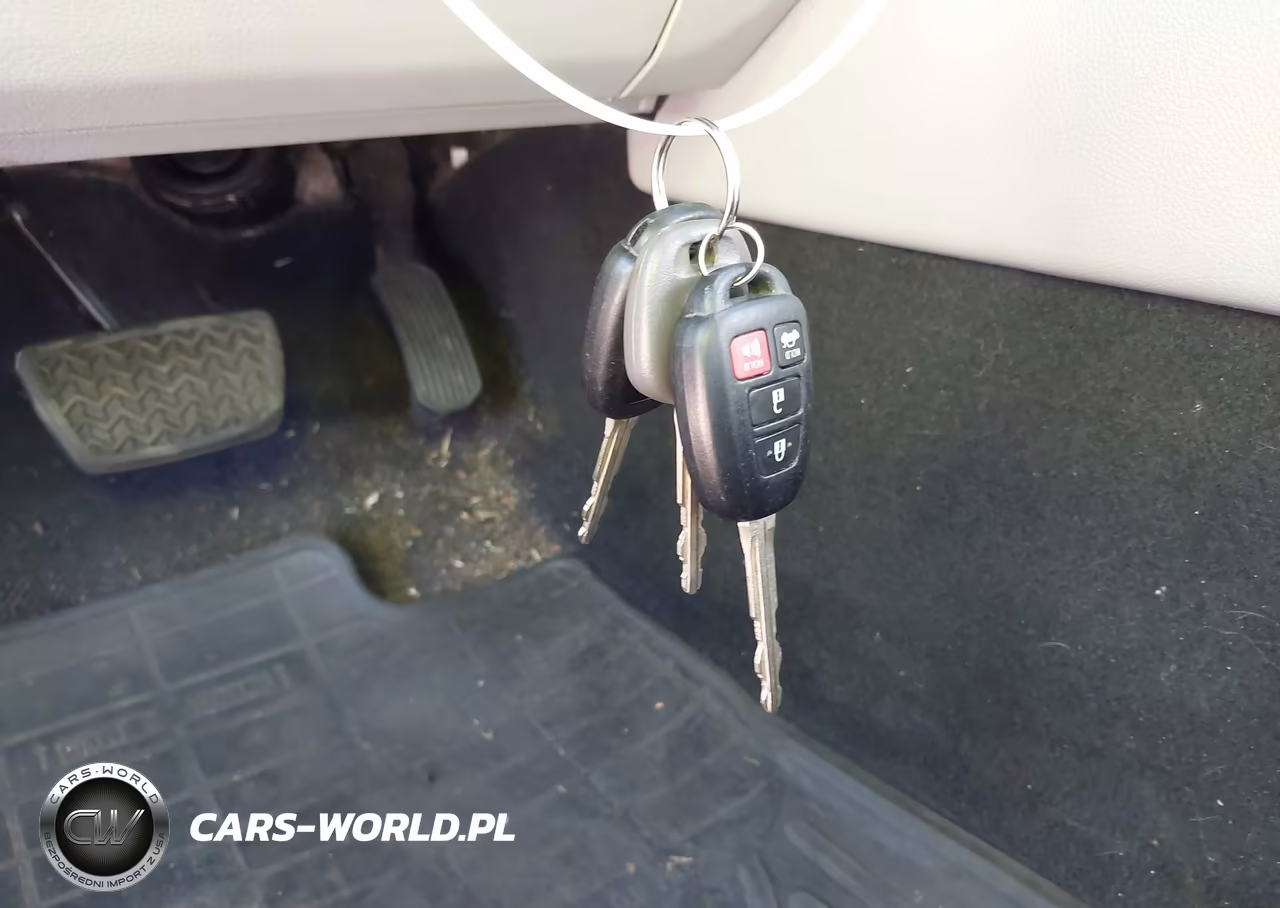2014 Toyota Camry Le VIN:4T4BF1FK2ER411293 - 11