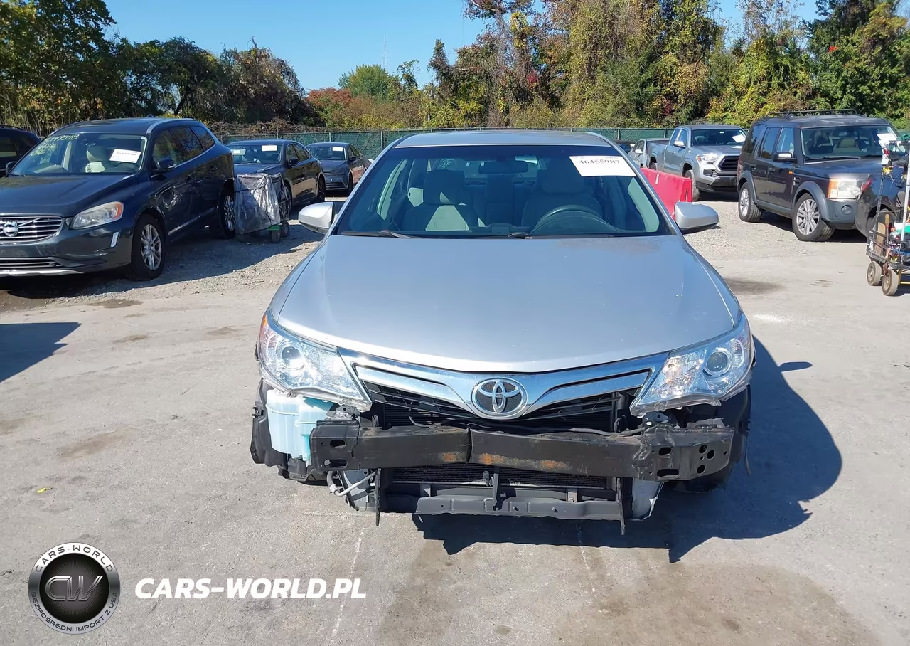 2014 Toyota Camry Le VIN:4T4BF1FK2ER411293 - 13