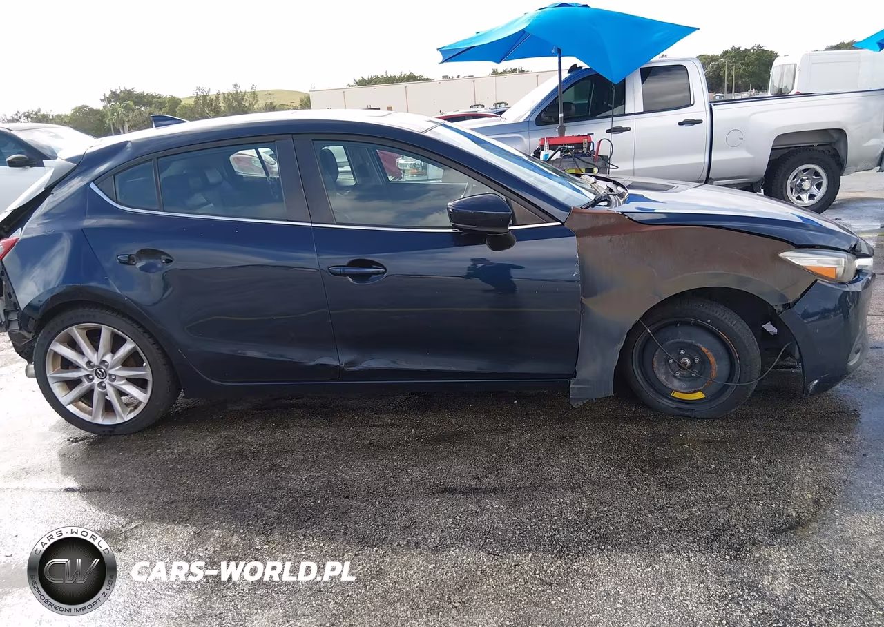 2017 Mazda Mazda3 Grand Touring VIN:3MZBN1M34HM128767 - 18