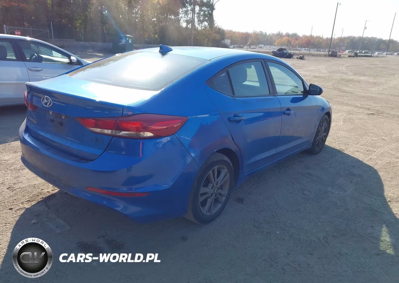 2017 Hyundai Elantra Se VIN:5NPD84LF9HH015919 - 4