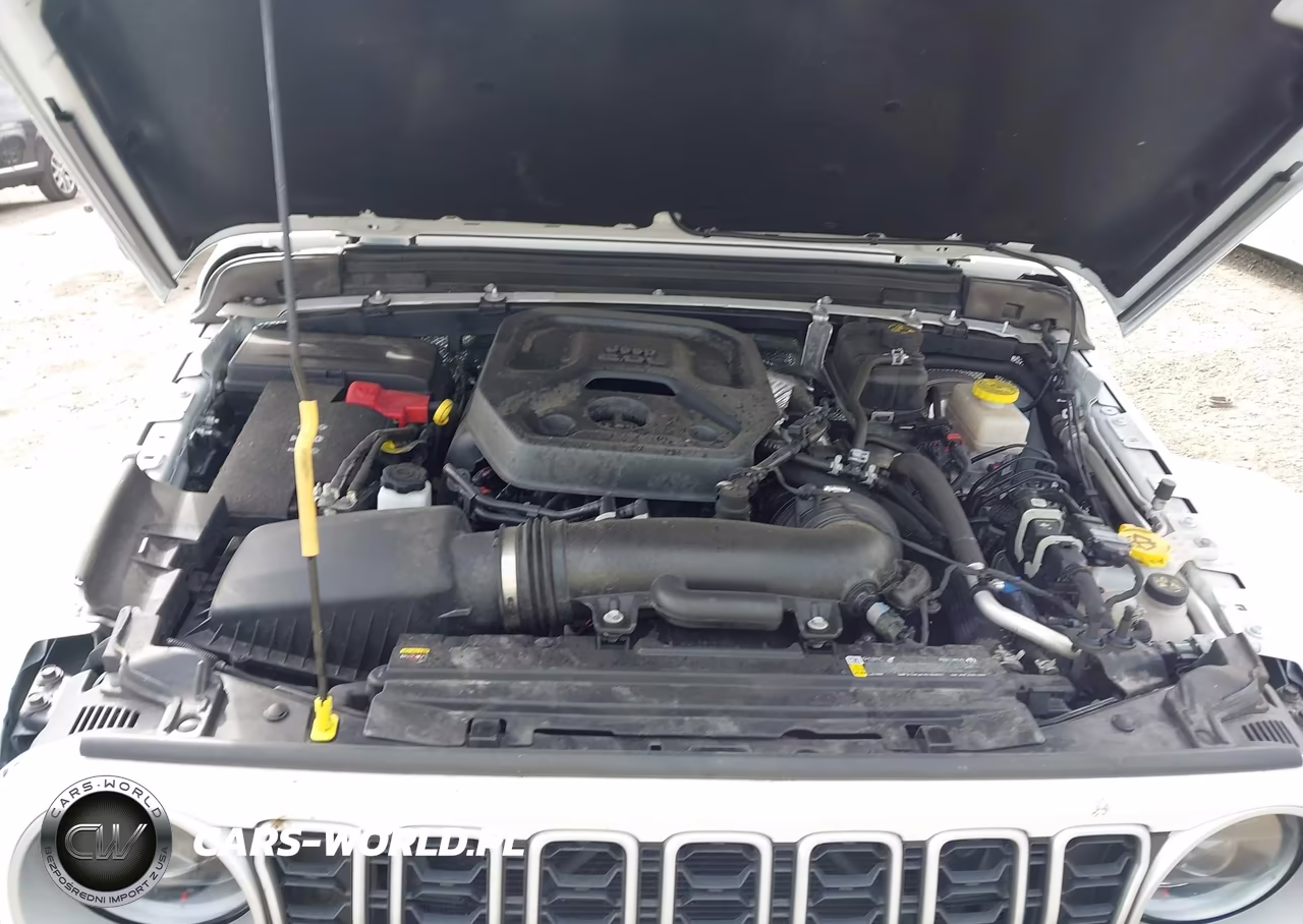 2025 Jeep Wrangler 4-Door Sahara 4X4 VIN:1C4PJXEN7SW598144 - 10