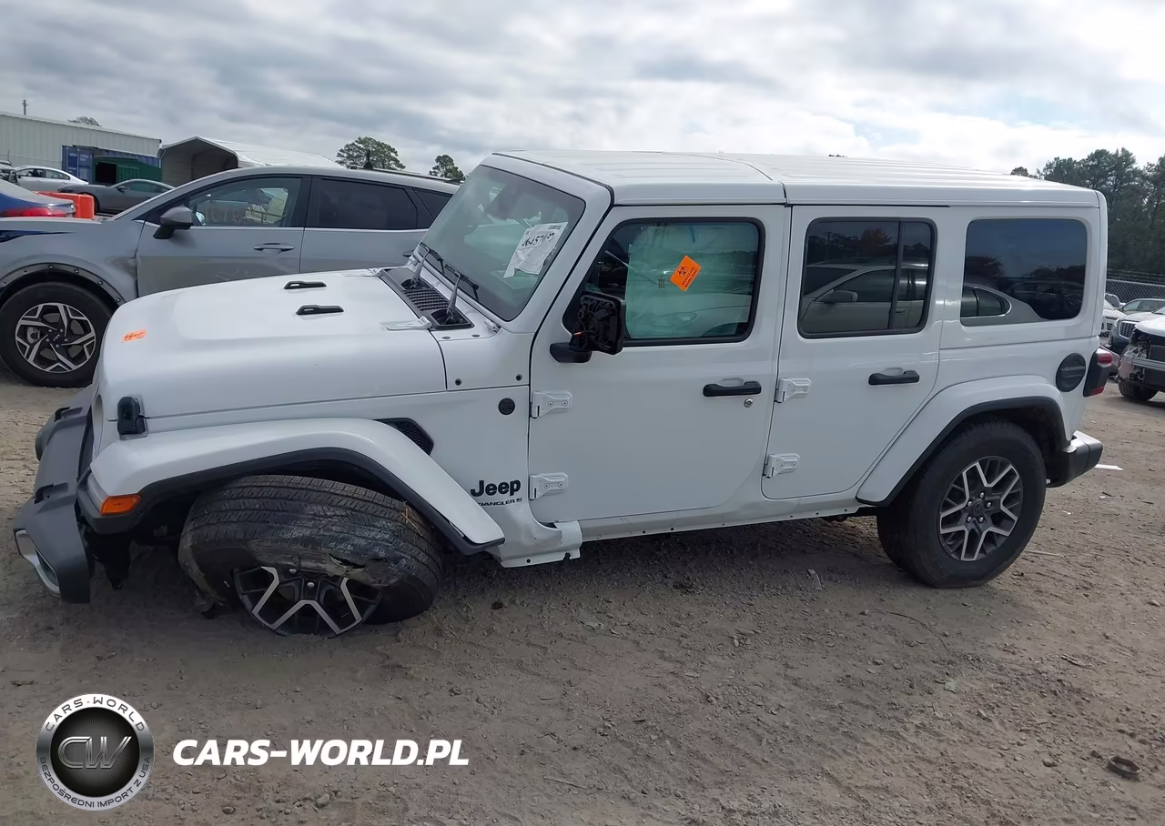 2025 Jeep Wrangler 4-Door Sahara 4X4 VIN:1C4PJXEN7SW598144 - 14