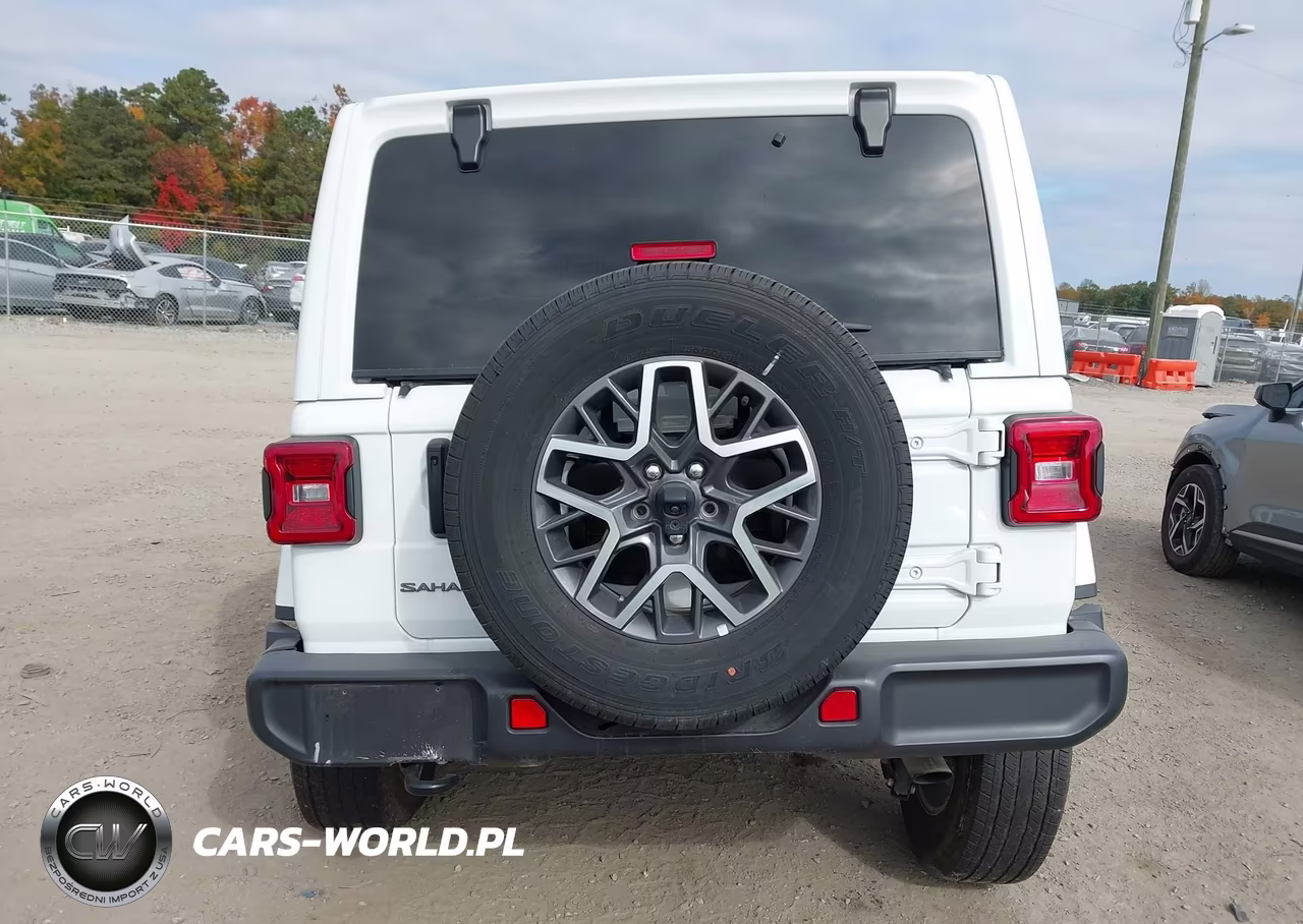 2025 Jeep Wrangler 4-Door Sahara 4X4 VIN:1C4PJXEN7SW598144 - 16