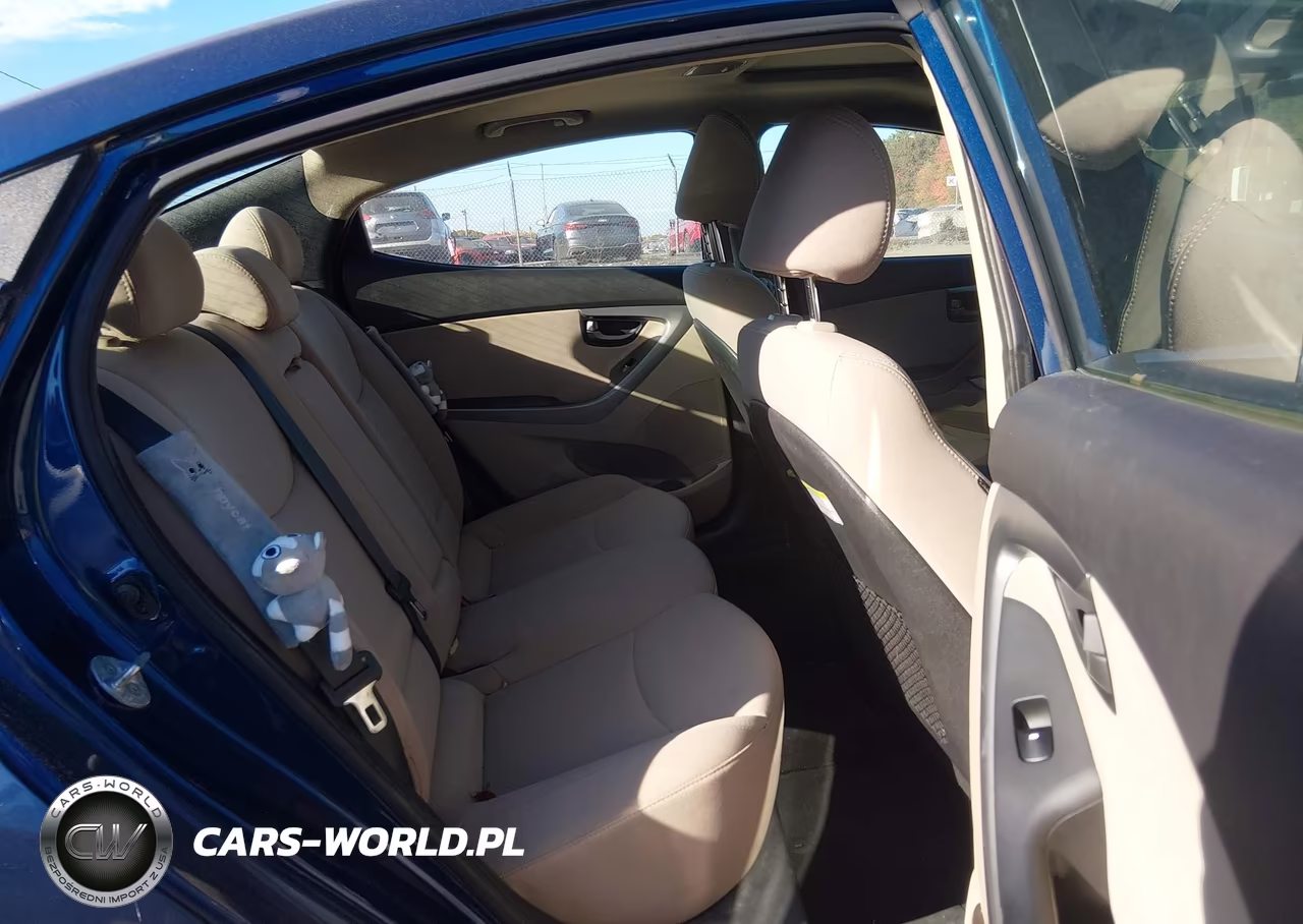2016 Hyundai Elantra Value Edition VIN:5NPDH4AE1GH676904 - 8