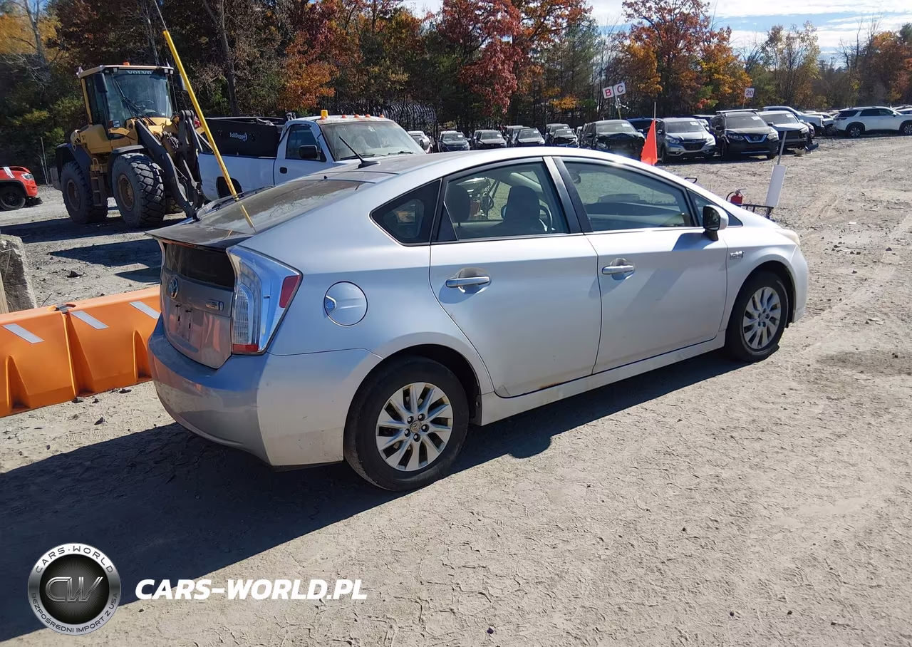 2012 Toyota Prius Plug-In VIN:JTDKN3DP5C3004843 - 4