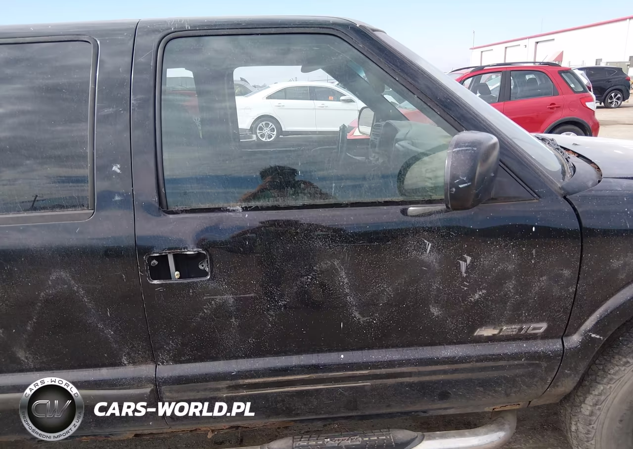 2004 Chevrolet S-10 Ls VIN:1GCDT13X44K126010 - 5