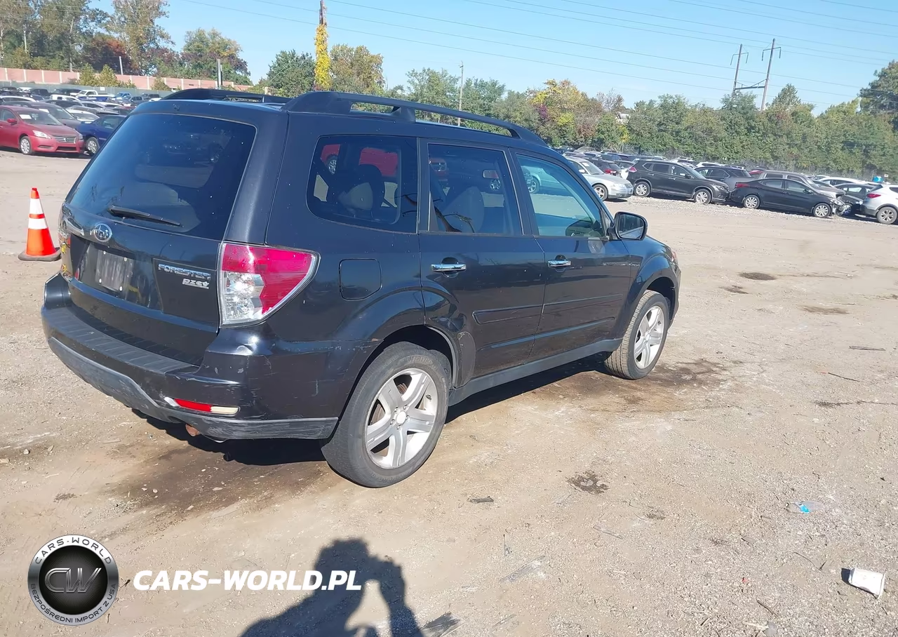 2010 Subaru Forester 2.5X Limited VIN:JF2SH6DC2AH901836 - 4