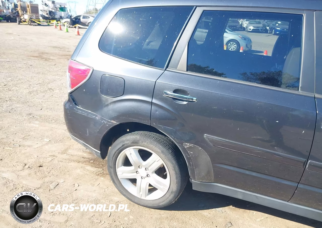 2010 Subaru Forester 2.5X Limited VIN:JF2SH6DC2AH901836 - 6