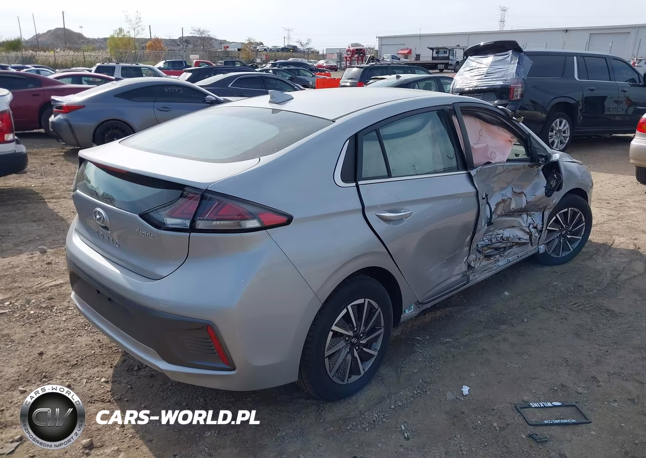 2020 Hyundai Ioniq Electric Limited VIN:KMHC85LJ1LU073765 - 4