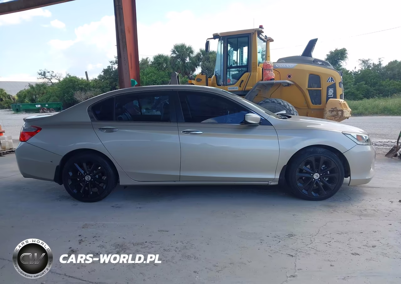 2013 Honda Accord Sport VIN:1HGCR2F56DA118394 - 13