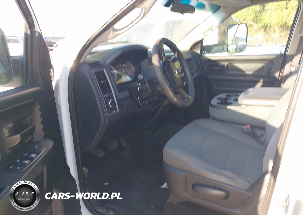 2017 Ram 3500 Tradesman 4X4 8' Box VIN:3C63RRGLXHG786251 - 7