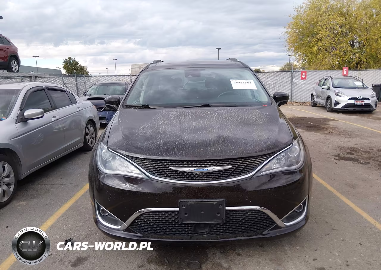 2018 Chrysler Pacifica Touring L VIN:2C4RC1BG0JR262977 - 12