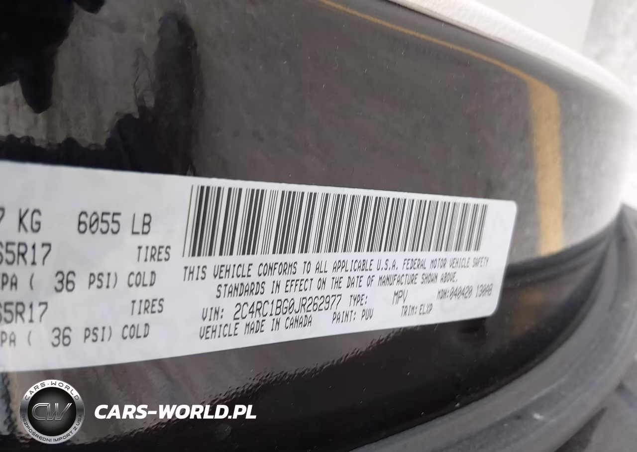 2018 Chrysler Pacifica Touring L VIN:2C4RC1BG0JR262977 - 9