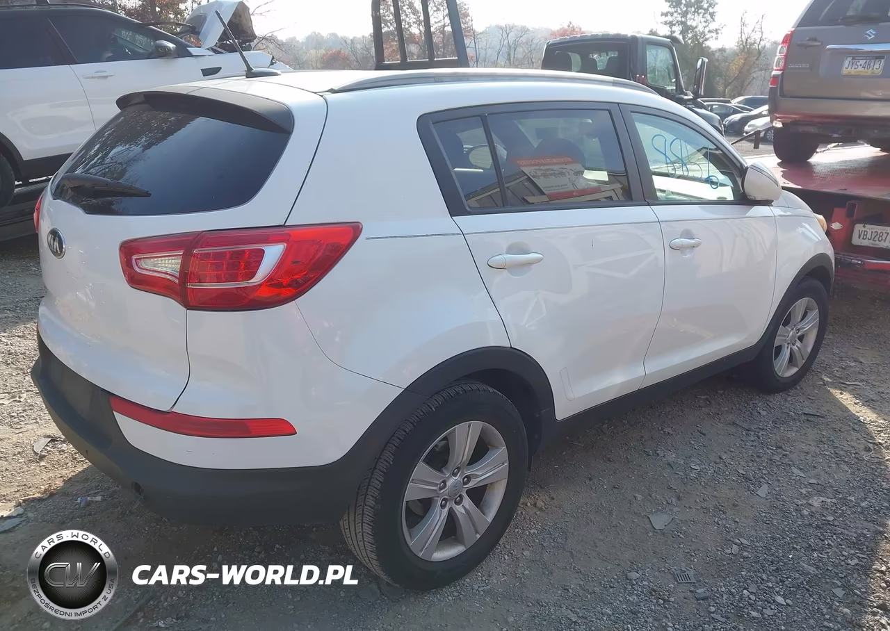 2013 Kia Sportage Lx VIN:KNDPB3A2XD7538809 - 4
