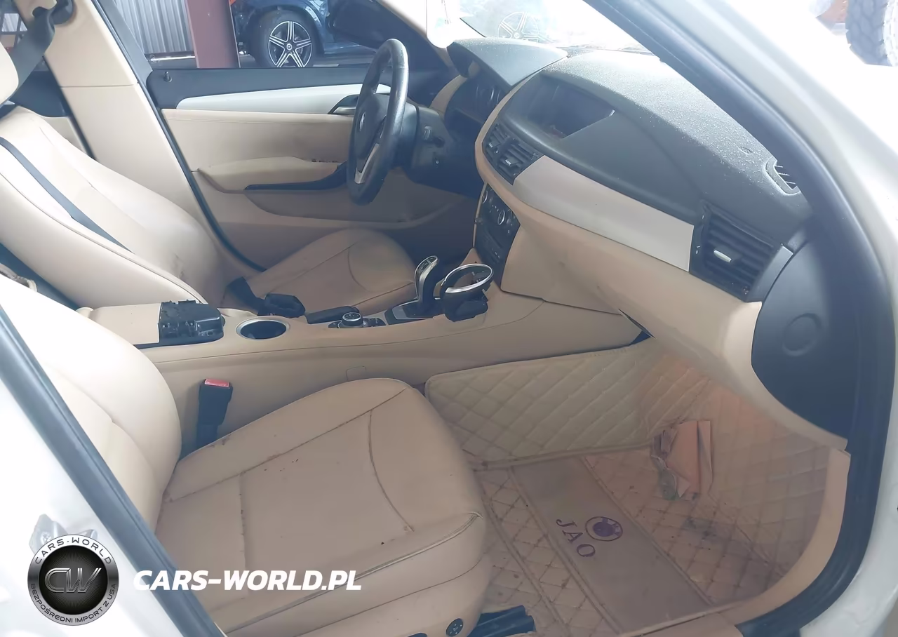 2014 BMW X1 xDrive28I VIN:WBAVL1C57EVR93160 - 5