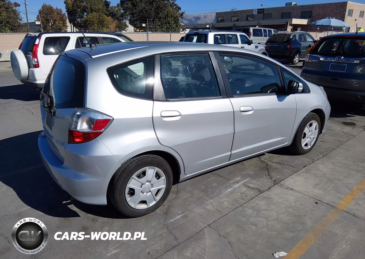 2012 Honda Fit VIN:JHMGE8G38CC029956 - 4