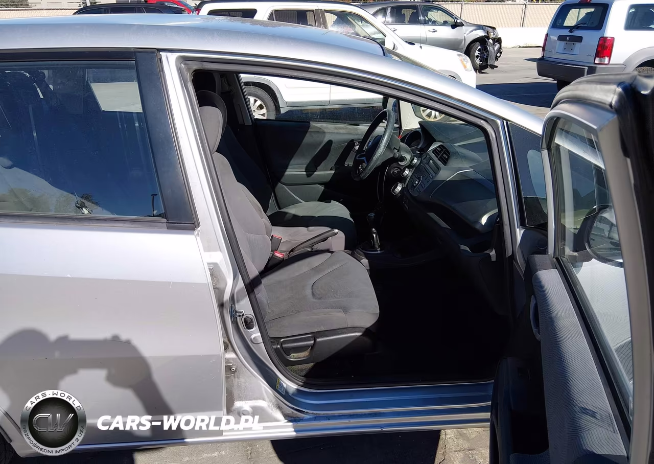 2012 Honda Fit VIN:JHMGE8G38CC029956 - 5