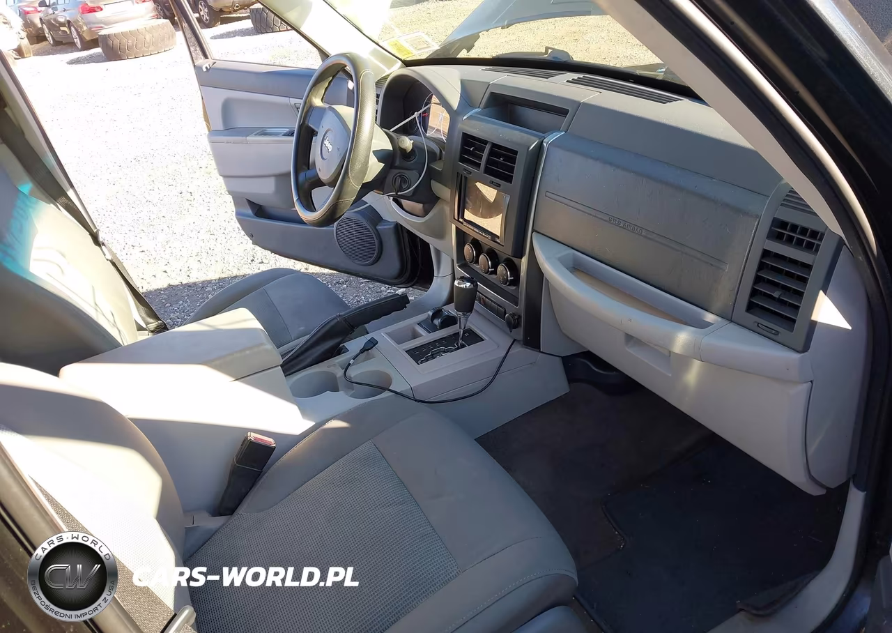 2008 Jeep Liberty Sport VIN:1J8GN28K28W246972 - 5