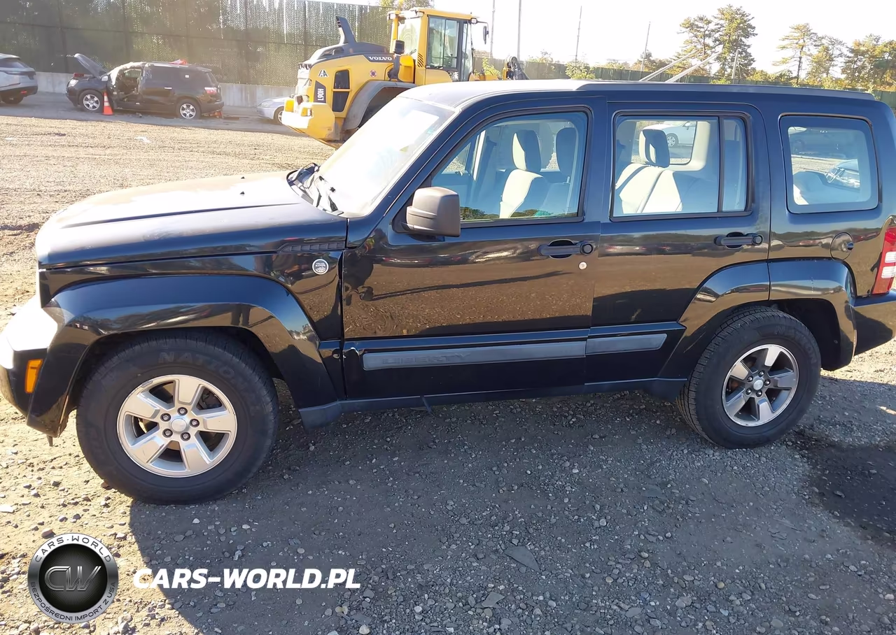 2008 Jeep Liberty Sport VIN:1J8GN28K28W246972 - 6