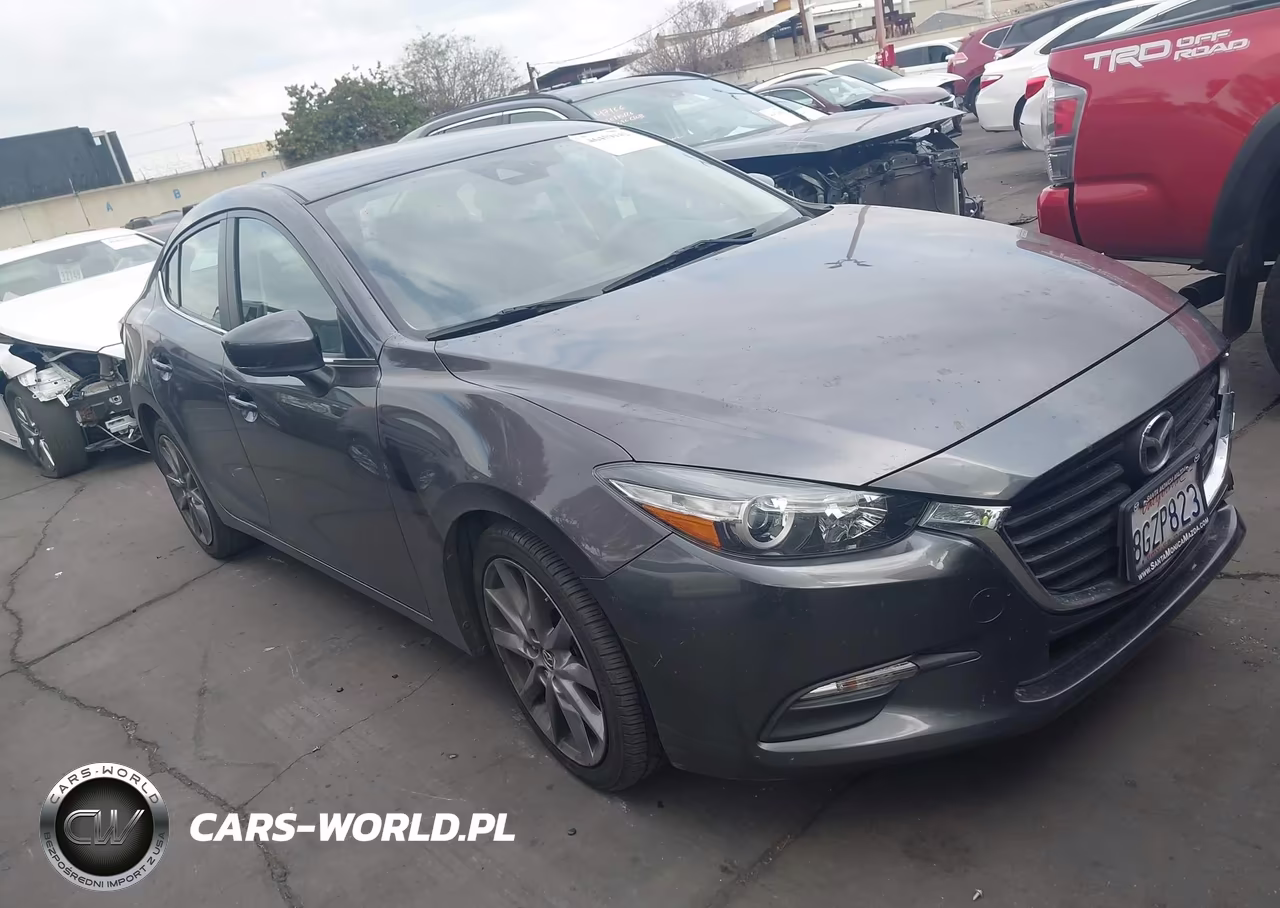 2018 Mazda Mazda3 Touring
