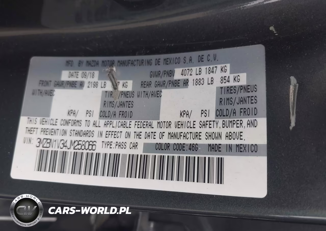 2018 Mazda Mazda3 Touring VIN:3MZBN1V34JM258066 - 9